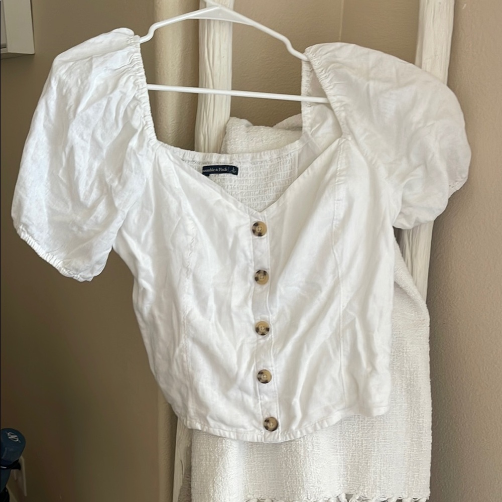 Abercrombie & Fitch White Button-Up Puff Sleeve Top